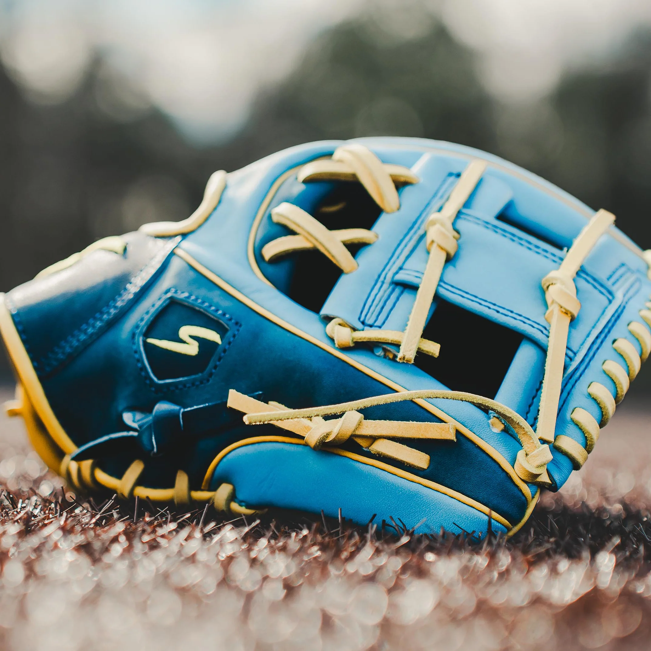 Stinger Thunderbolt 11.25" Baseball Fielding Glove - Image 2